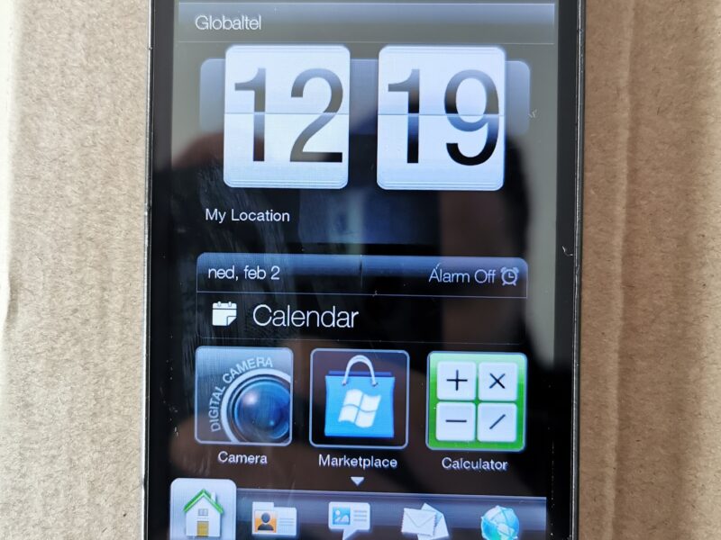 HTC HD2 - Čitajte Opis!