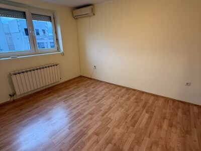 Stan Hadži Melentijeva 100 kvadrata