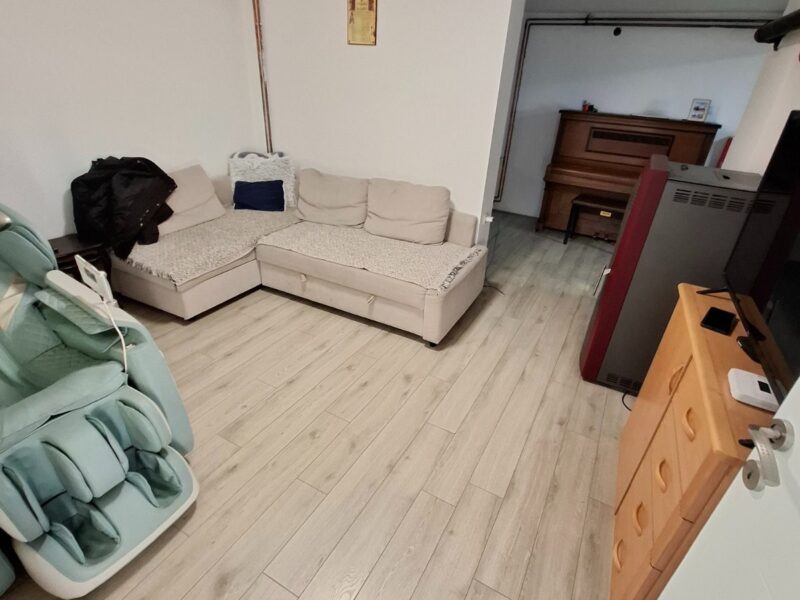 Prodaje se kuća od 182m2 u Vrčinu.