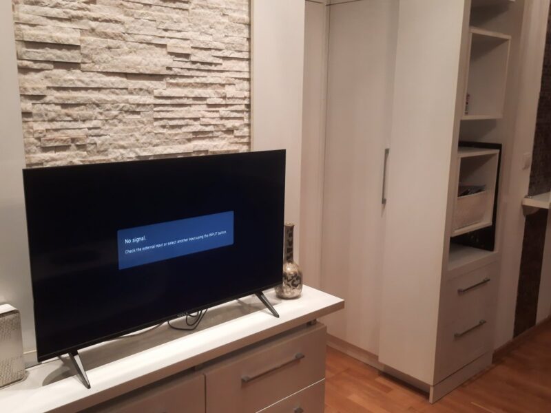lux trosoban stan u blizini ulice Dimitrija Tucovića.