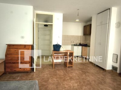 PRODAJE se STAN u Ovči (Palillula), 36m2+terasa 17m2