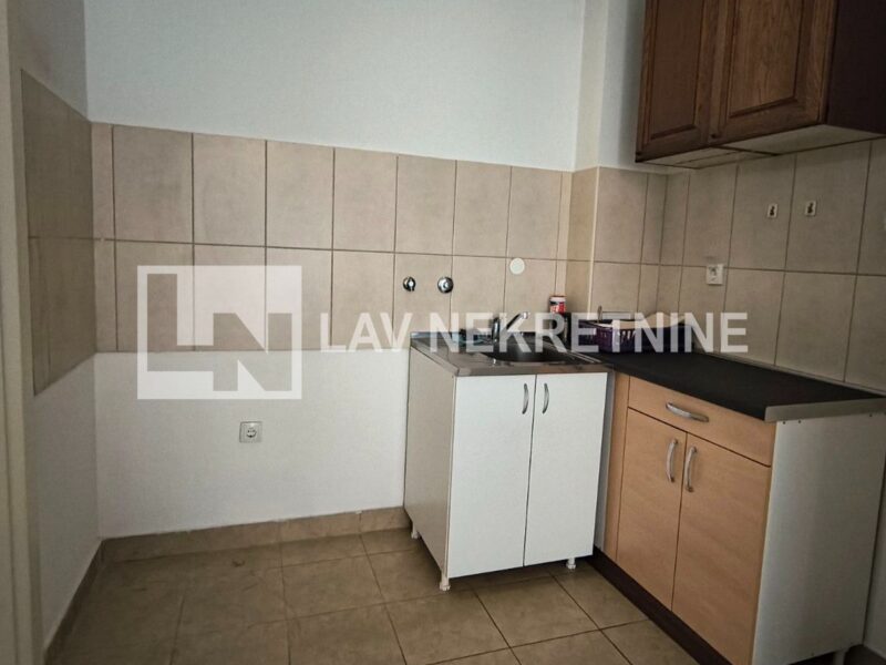 PRODAJE se STAN u Ovči (Palillula), 36m2+terasa 17m2