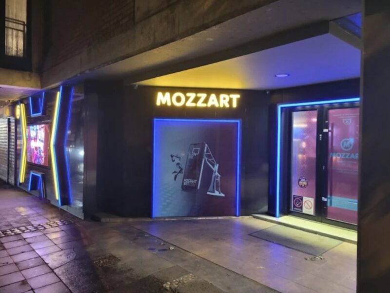 Izdaje se lokal – Braće Jugovića 10, kod Narodnog pozorišta | 206 m²