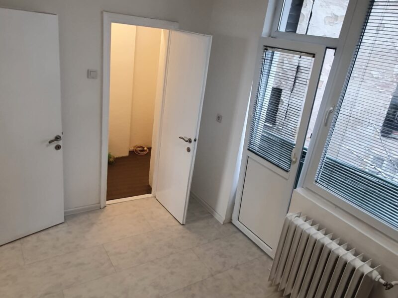 Dvosoban stan 60 m2 u Karadjordjevoj na prodaju