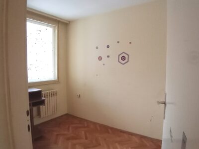 Nenamešten stan(Bulevar) u Nišu