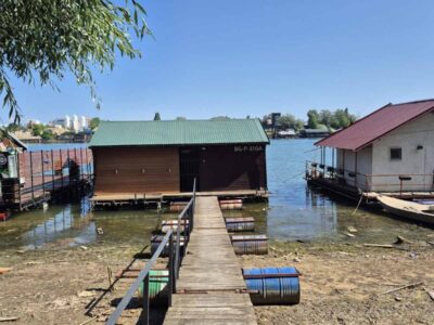 Splav na prodaju 80m2 na Adi Ciganliji