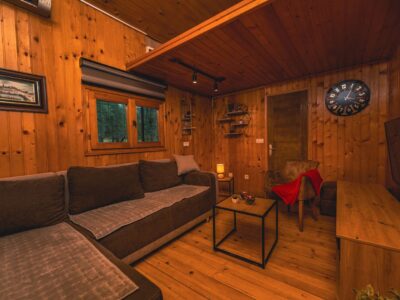 Splav na prodaju 80m2 na Adi Ciganliji