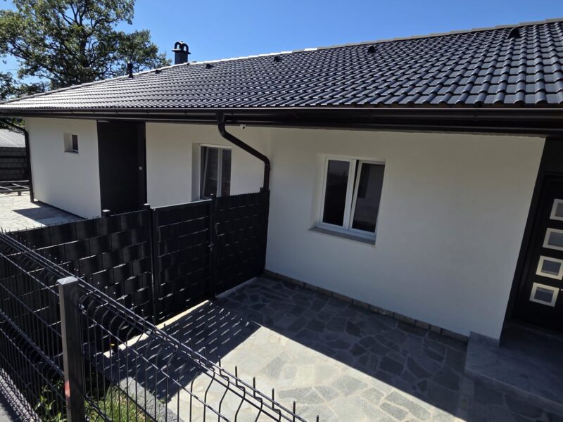 Zlatibor - Lux Kuca vertikala na prodaju 77m2 i 3 ari placa