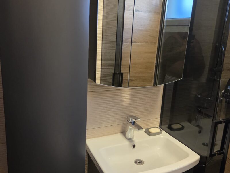 Zlatibor - Lux Kuca vertikala na prodaju 77m2 i 3 ari placa
