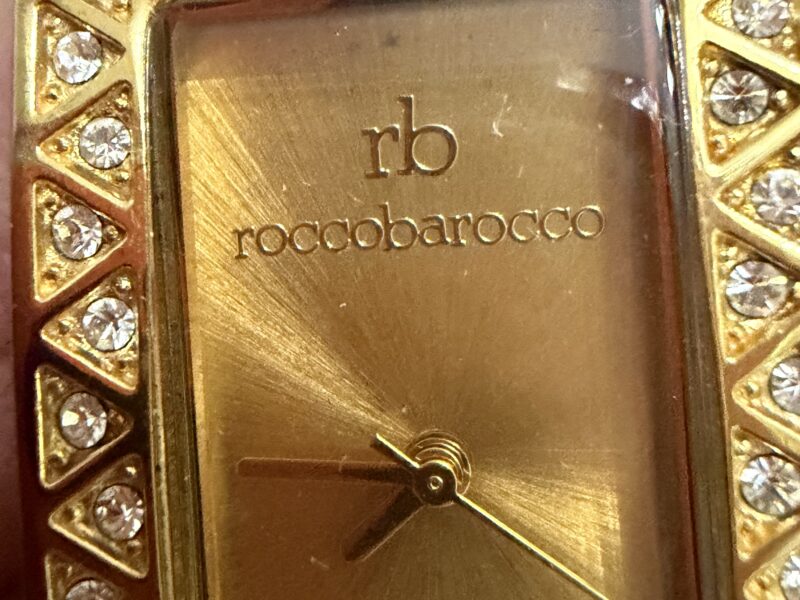 Roccobarocco ženski sat zlatni, elegantan, sa cirkonima