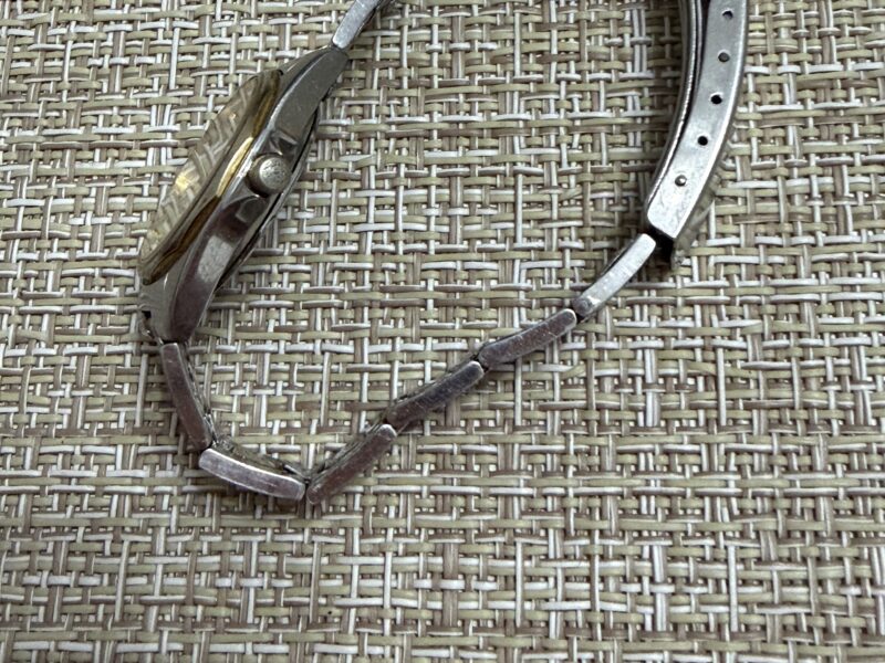 AGIR Watch Swiss Made datum celik pozlata