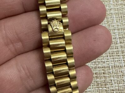 Ženski sat Rolex Day-Date stil – kvarc – radi – 33mm
