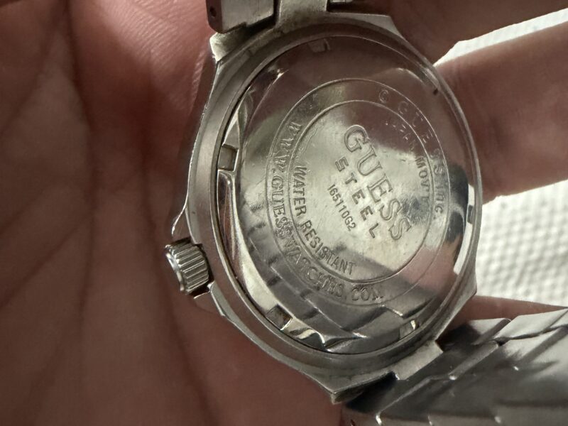 GUESS original sat