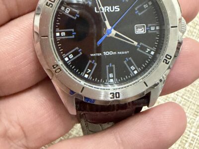 Lorus muški sat 100m WR datum 45mm