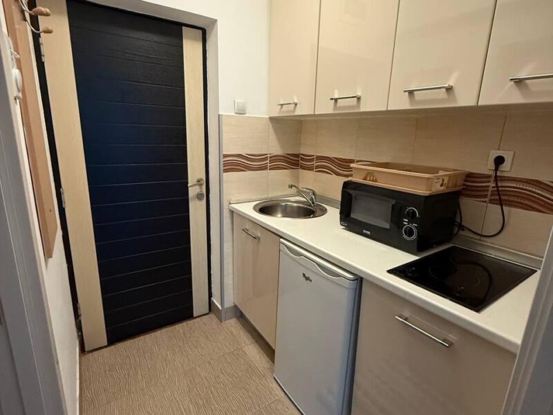 GARSONJERA 30m² – BLAGOJA PAROVIĆA – LIFT – NAMEŠTENA