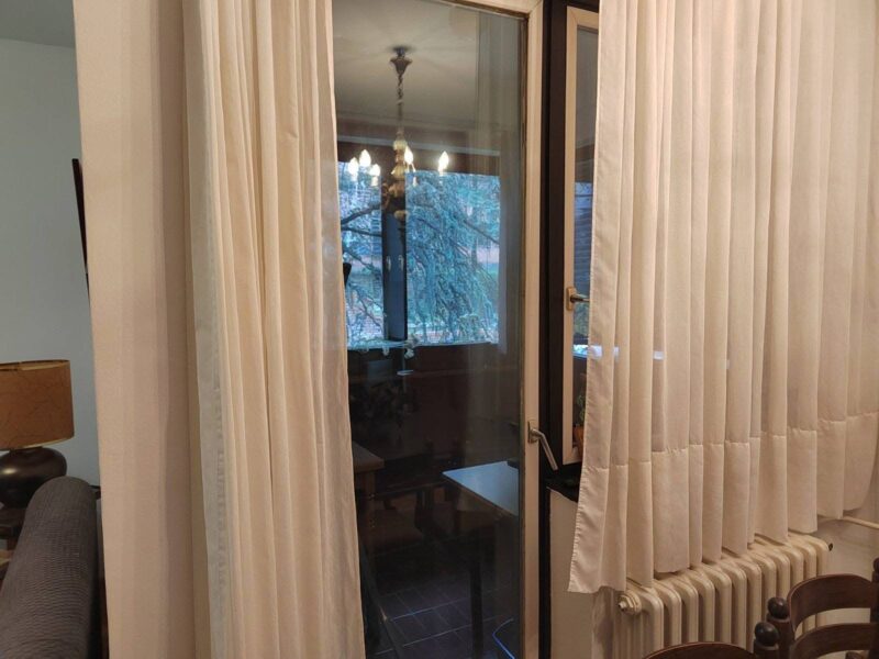 Izdaje se dvoiposoban stan na Banovom brdu – Valjevska ulica, 75 m²