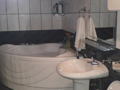 Četvorosoban stan 98 m² + ostava, Ljuba Vučkovića, Voždovac