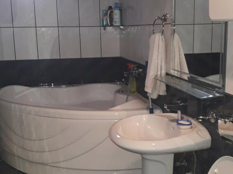 Četvorosoban stan 98 m² + ostava, Ljuba Vučkovića, Voždovac